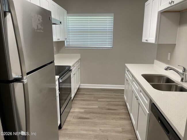 Building Photo - 6928 Goldilocks Ln