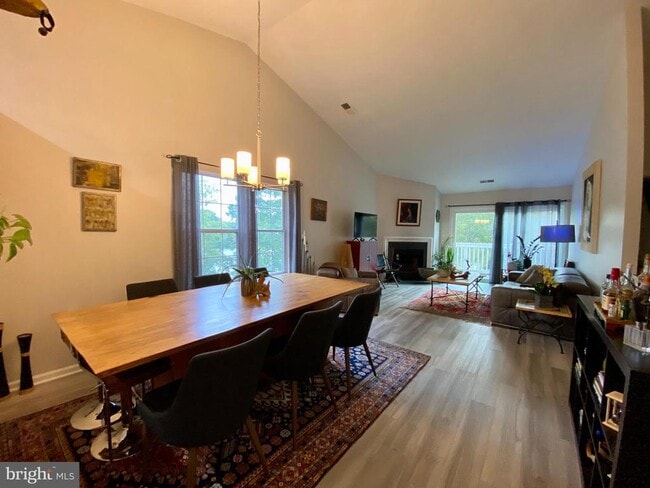 Building Photo - 2970 Yarling Ct