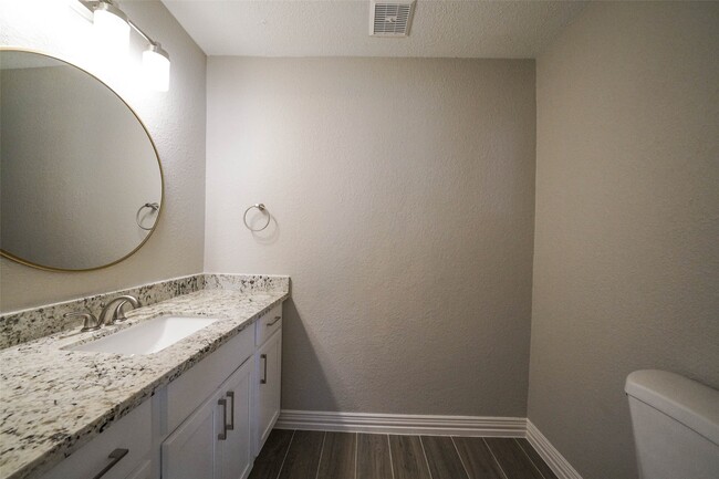 Building Photo - 7818 Beaufort Dr