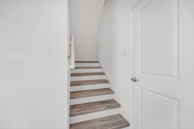 Building Photo - 7381 Alpine Butterfly Ln