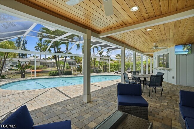 Building Photo - 1590 Sandpiper St