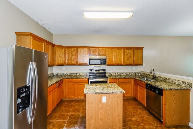 Building Photo - 4683 Waterfront Oak Dr