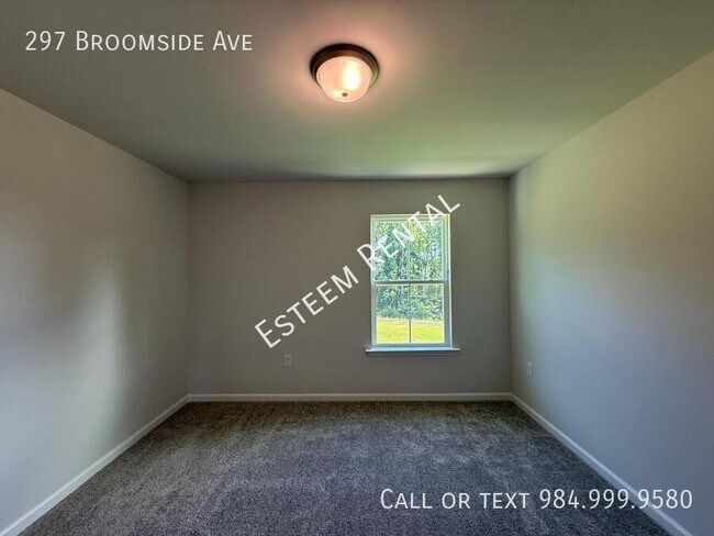 Building Photo - 297 Broomside Ave