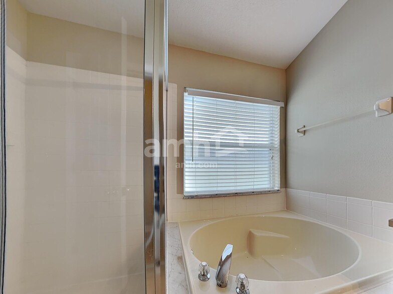 Building Photo - 1658 Silk Tree Cir