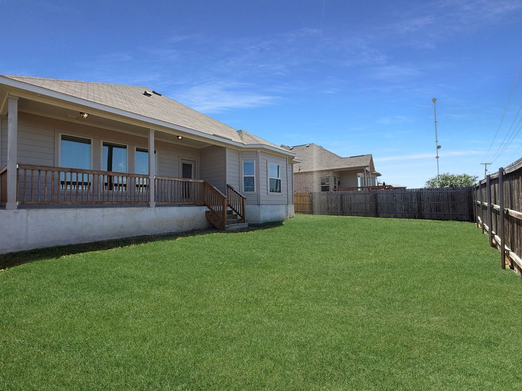 Building Photo - 3210 Roan