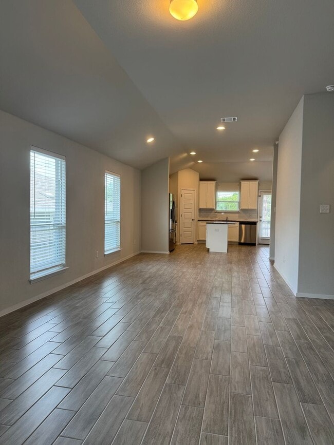 Building Photo - 2 BR/2BA | Single Family Home | 1-Car Garage Parking | Fenced backyard  In Austin!
