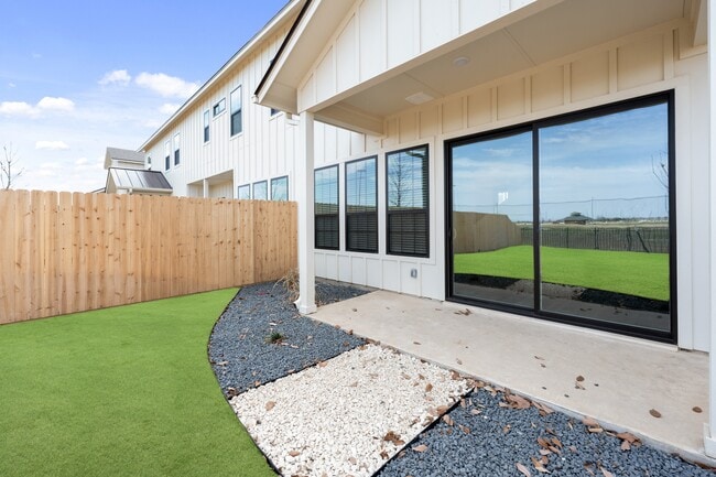 Building Photo - 6632 Abode Ave