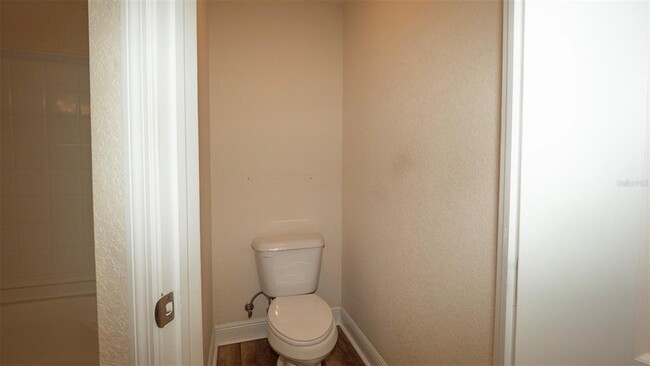 Building Photo - 6856 Wirevine Dr