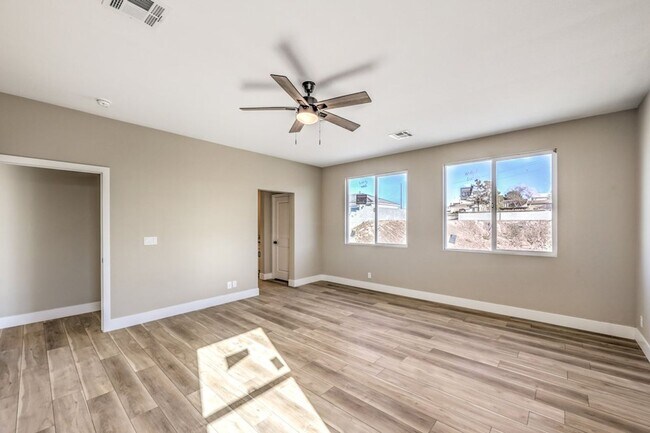 Building Photo - Almost a FULL ACRE - Immediate Move In - Bring Your Horses, Animals, Toys or ?!?