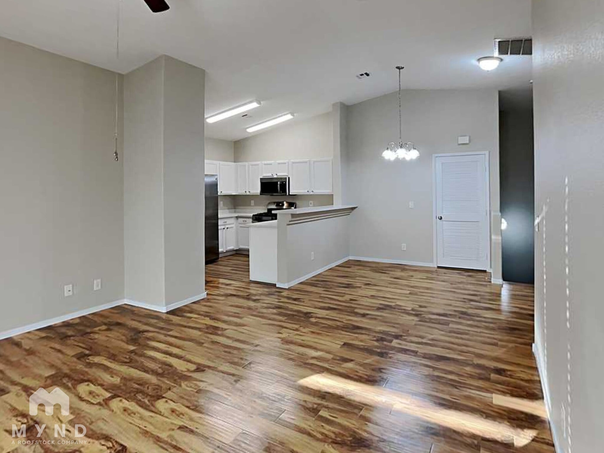 Building Photo - 2590 Alias Smith Dr