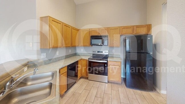 Building Photo - 9462 N Scarlet Tanager Ln