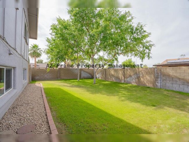 Building Photo - 1104 E Bell De Mar Dr