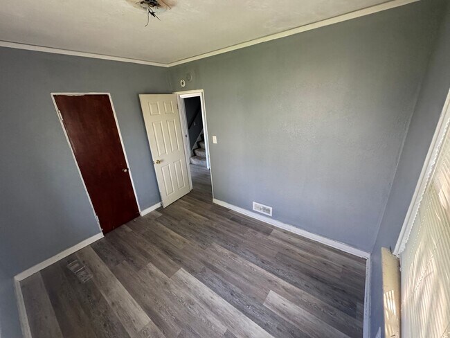 Building Photo - House in Peoria 3 BR / 2 BA Available Now