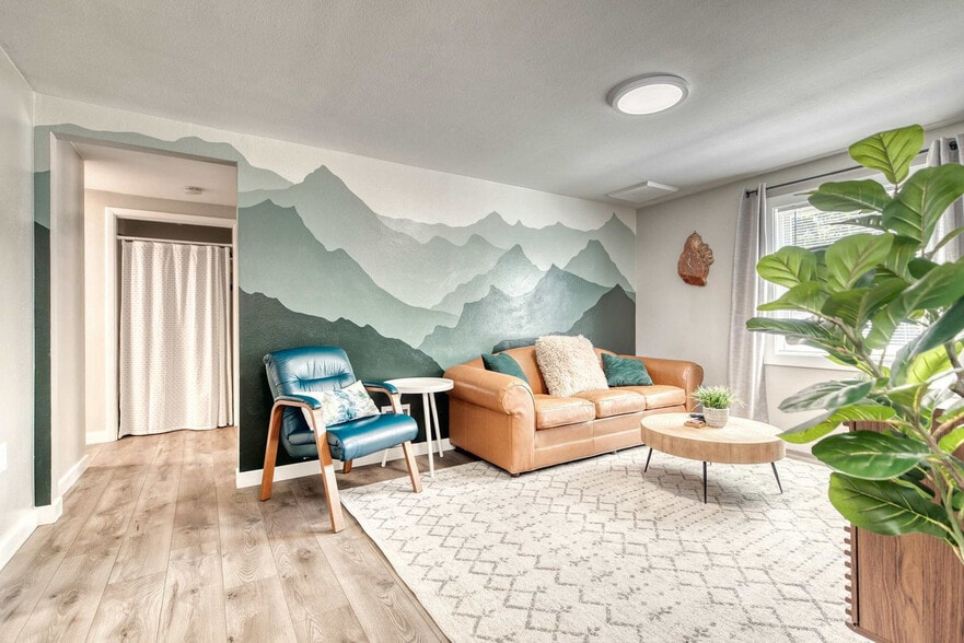 Building Photo - 2818 Rose Hill St