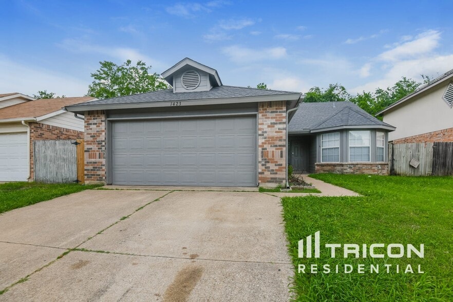 Primary Photo - 1423 Ardmore Dr