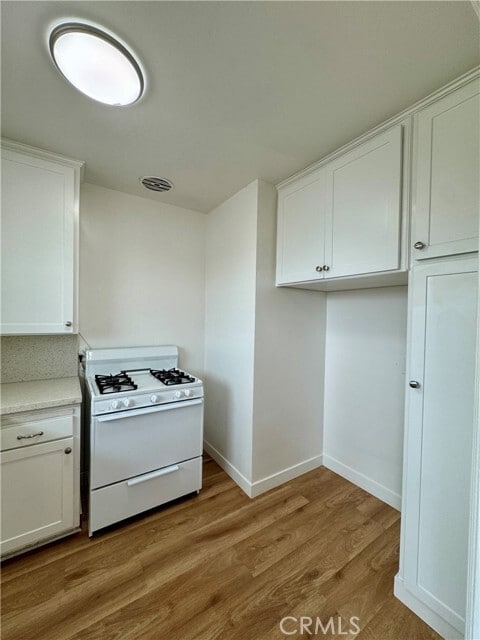 Building Photo - 3402 Gaviota Ave
