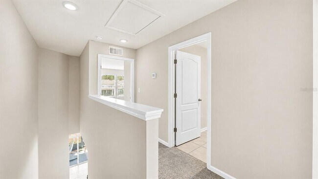 Building Photo - 172 Redbud Rd