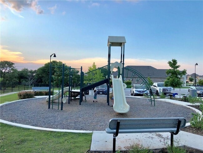 Building Photo - 12105 Harpster Bend