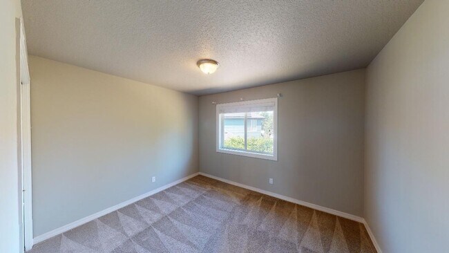 Building Photo - Wilsonville - Newly Updated 4 Bed + Bonus,...
