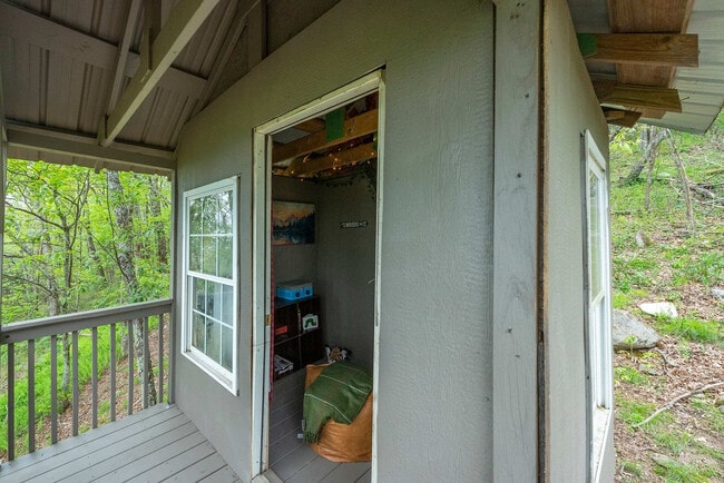 Building Photo - 36 Randall Dr