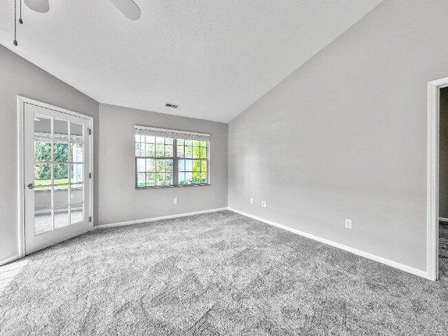 Building Photo - Beautiful 2 Beds 2 Baths Villa in Far South
