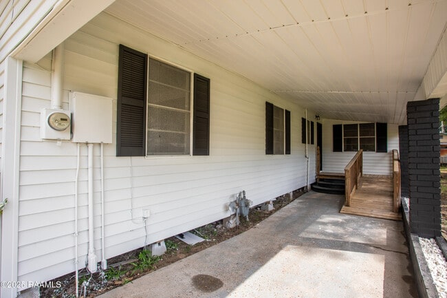Building Photo - 408 Martin Luther King Jr Dr