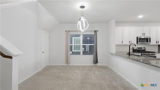 Building Photo - 324 Kenai Dr