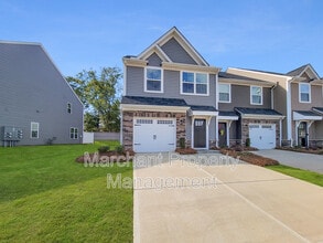 Building Photo - 111 Marthawood Ln