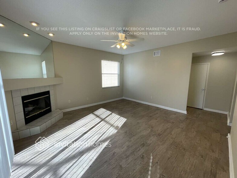 Building Photo - 1305 Key W Ct