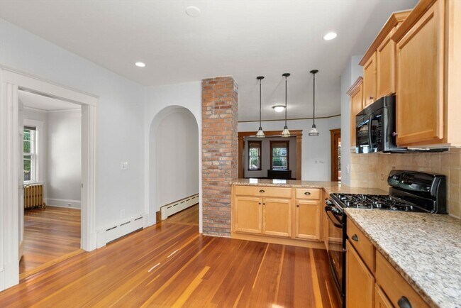 Building Photo - 279 Payson Rd