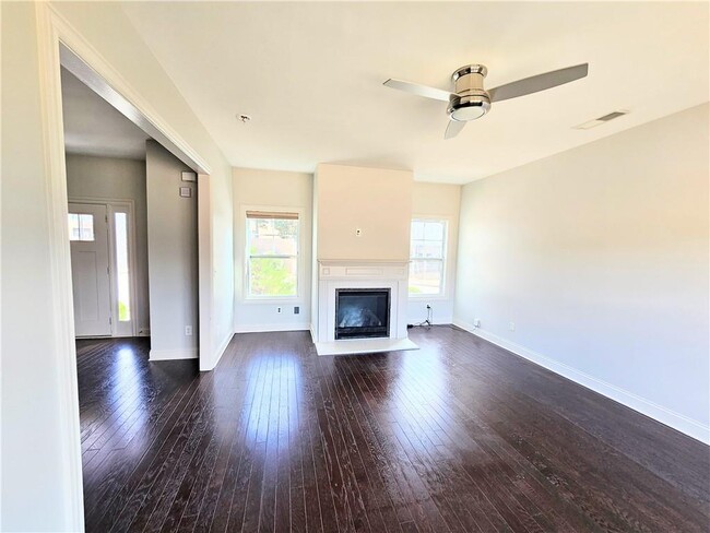 Building Photo - 821 Westmoreland Circle Northwest