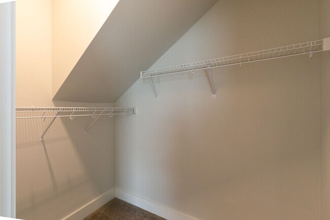 Building Photo - Beautiful 3 Bed/2.5 bath cottage in Chatham Park Available early September
