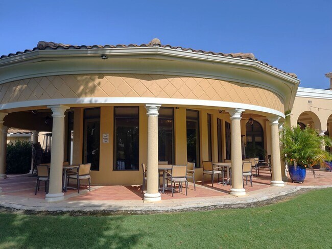 Building Photo - 101 Medici Terrace