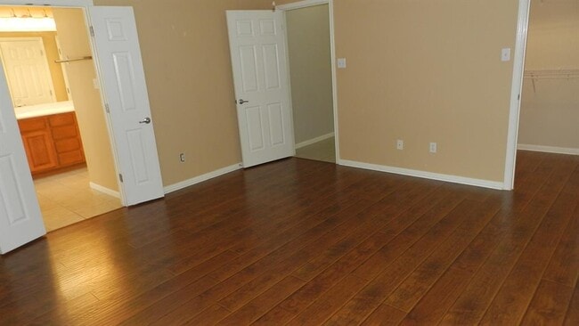 Building Photo - 613 Hickory Run Dr