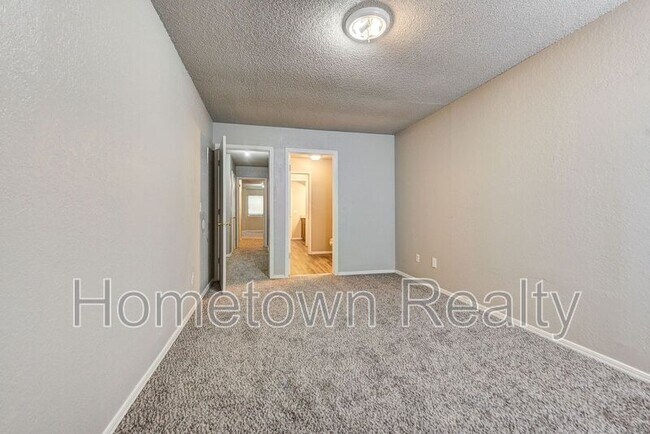 Building Photo - 310 NW 118th St