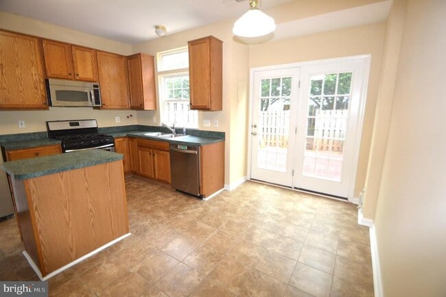 Building Photo - 21081 Pickerelweed Terrace