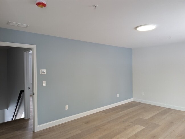 Building Photo - 778 S Main St