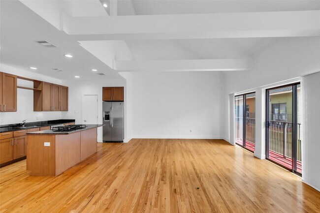 Building Photo - 4509B Eigel St