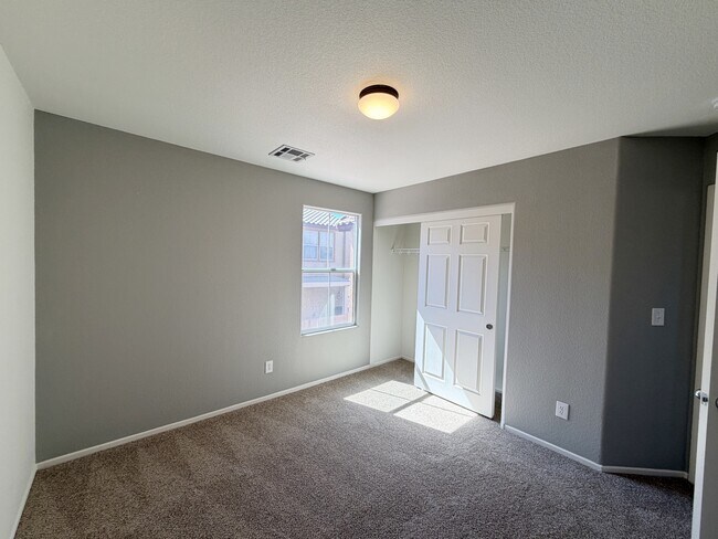 Building Photo - 7209 Huckaby Ave