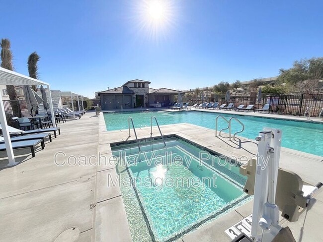 Building Photo - 41168 Emory Ln