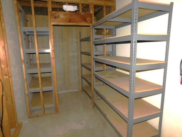 Building Photo - 8893 Carroll Manor Dr