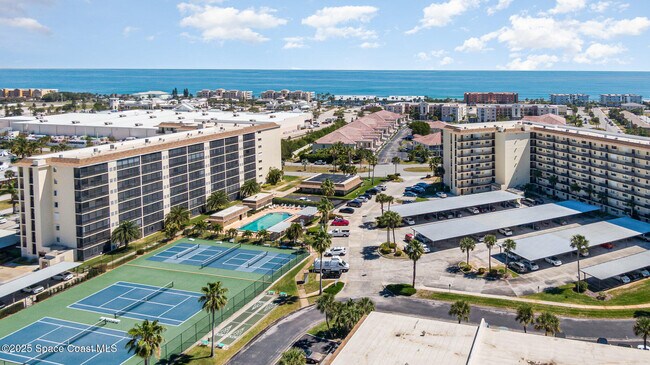 Building Photo - 500 Palm Springs Blvd