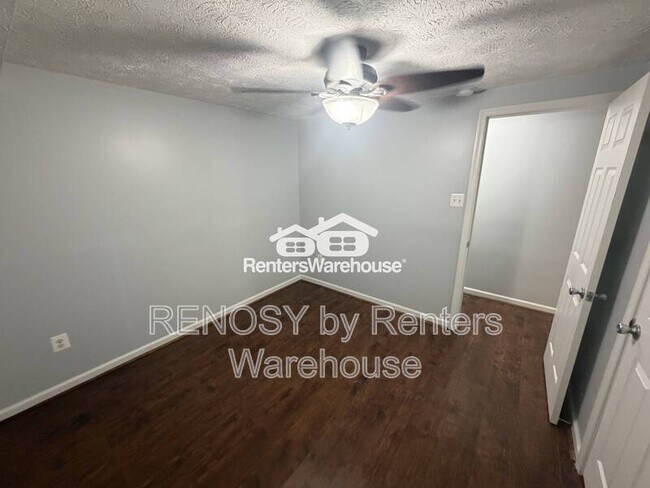 Building Photo - 907 Woodbridge Ct