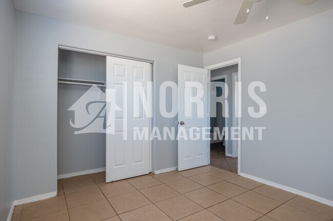 Building Photo - Great Home in the Heart of Eloy