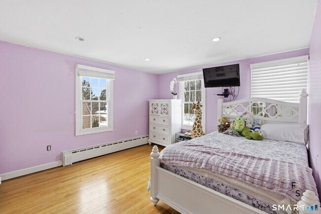 Building Photo - 508 Highland St