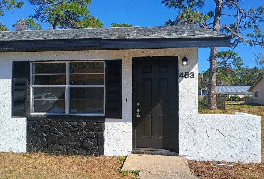 Building Photo - 483 N Briar Creek Point