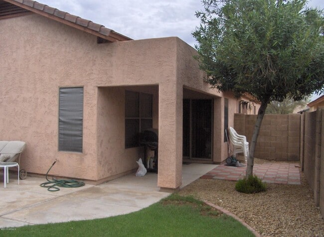 Building Photo - 4827 E Mossman Rd