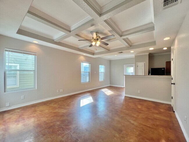 Building Photo - 5107-5109 Flipper Dr