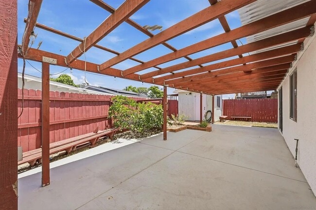 Building Photo - 6404 Zena Dr