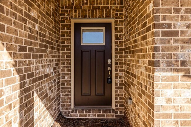 Building Photo - 4411 Claiborne Ct